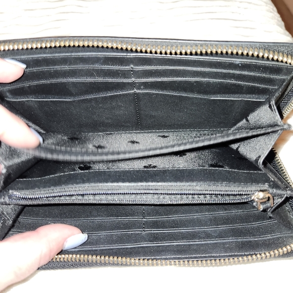 EUC Kate Spade bicolor continental zip wallet - Picture 8 of 11